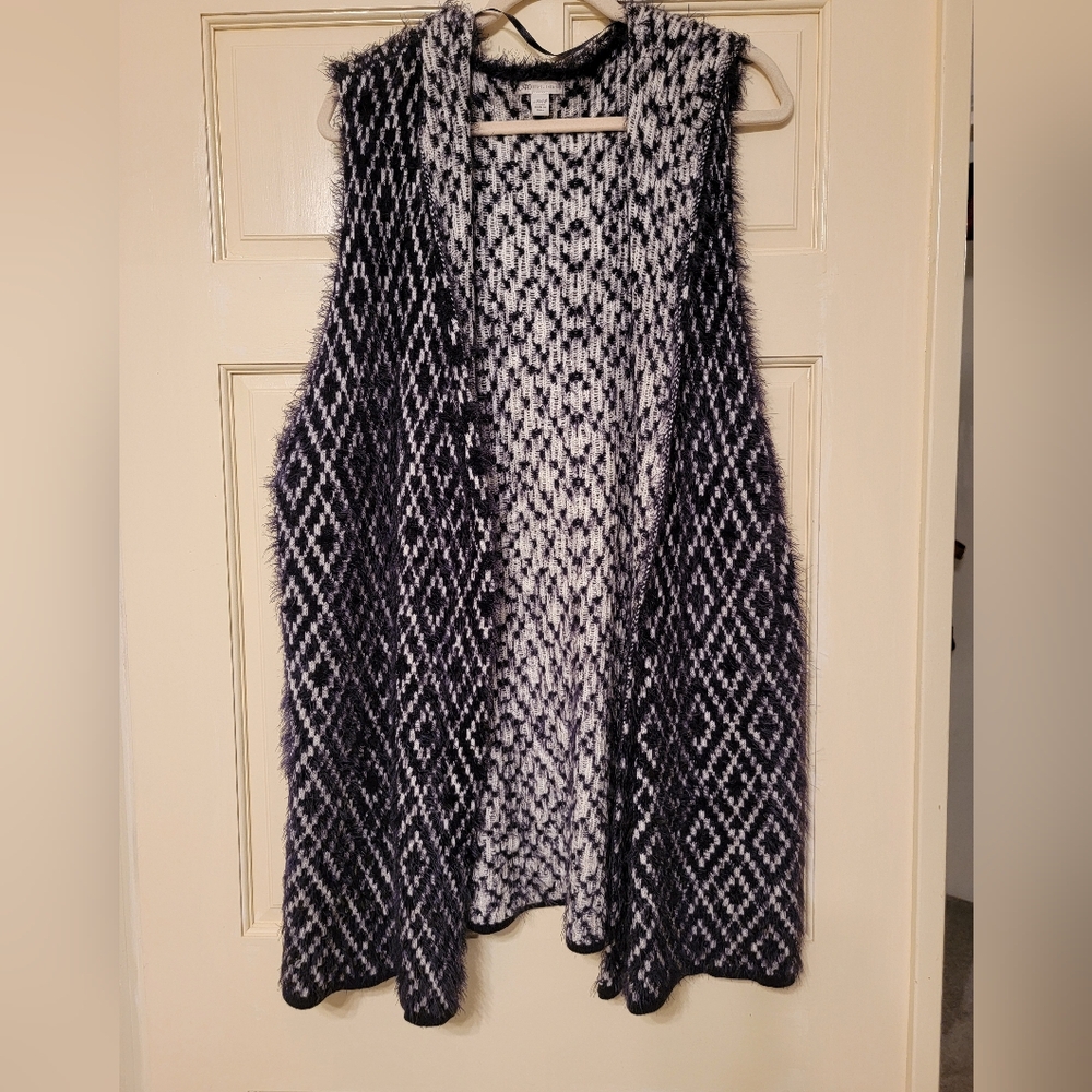 Cato Black and White Geometric Cardigan Vest